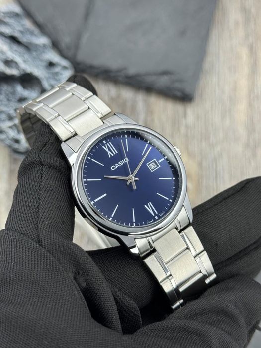 Чоловічий годинник Casio MTP-V002D-2B3 Original | Синій циферблат | Сталевий браслет