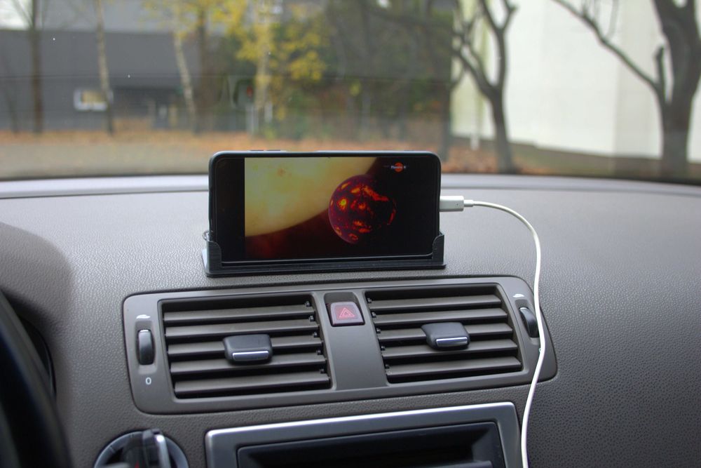 Uchwyt na telefon pod szybę Audi, Volvo, Qashqai, Passat, Skoda i inne