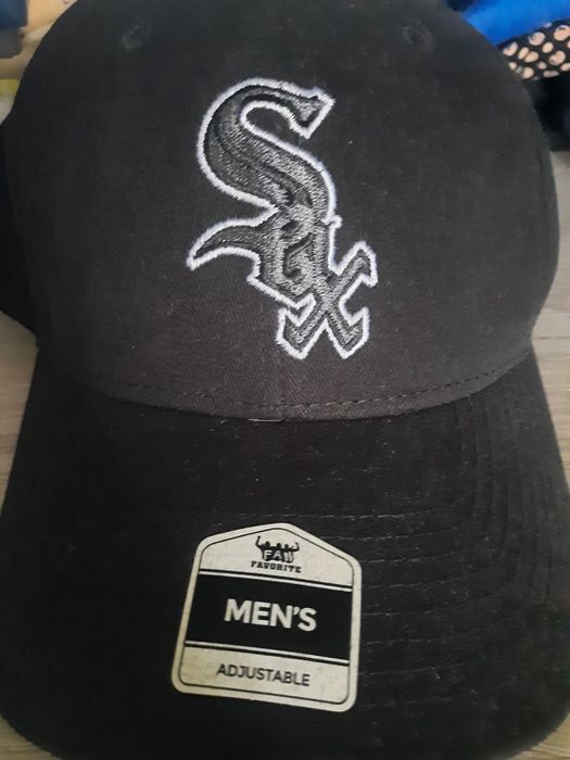 Продам кепку бейсболку SOX mens