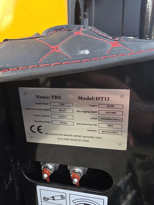 Mini Escavadora TRS HT12 – Pinça Hidráulica – Braços Ajustáveis – Nova