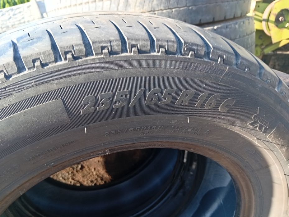 235/65r16c michelin