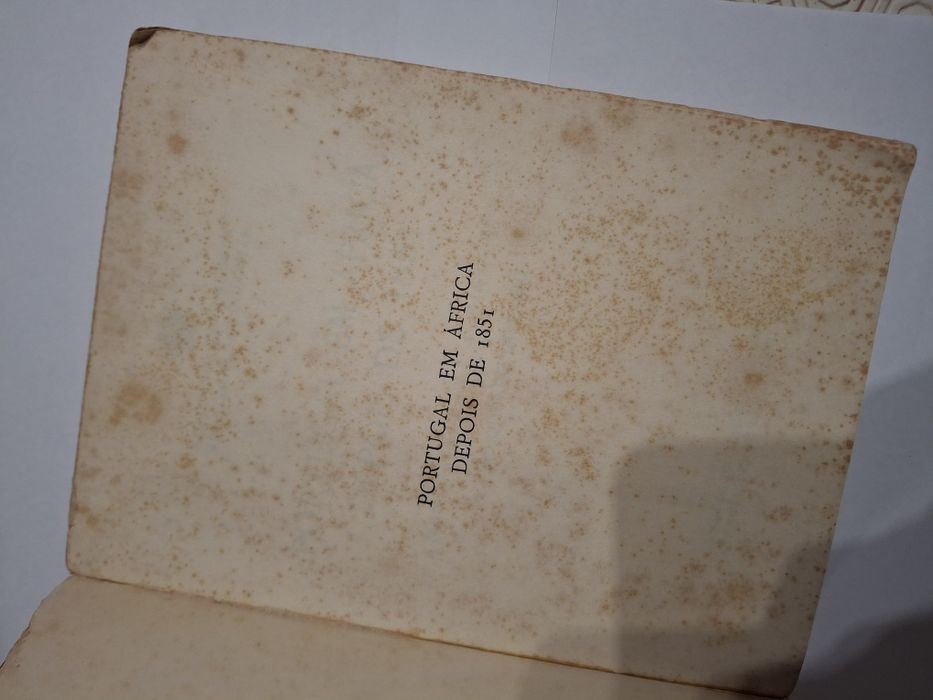 Livro portugal em africa depois 1951 Marques do Lavradio