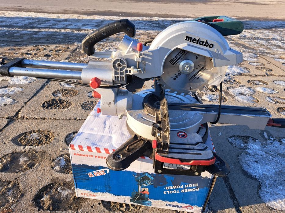 Metabo ukosnica z posuwem