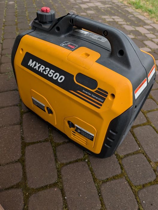MXR3500 cichy agregat prądotwórczy inwerterowy MaXpeedingrods uszkodzony