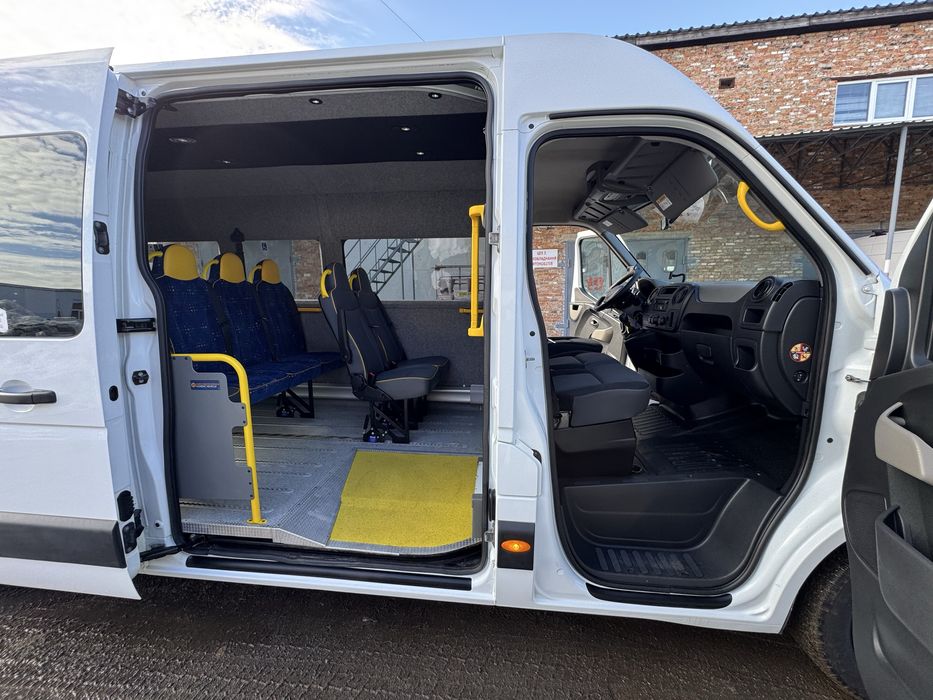 Renault  Master пасажир 8+1