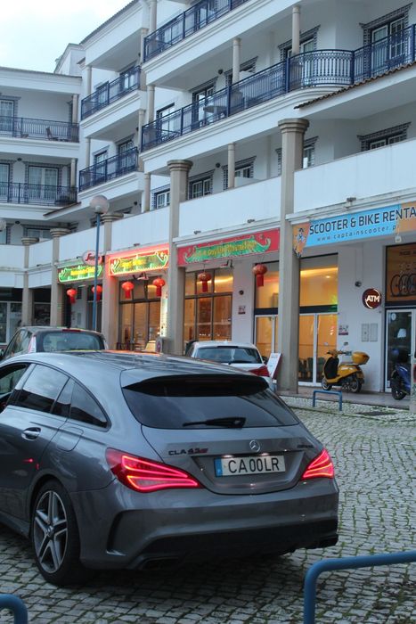 Carrinha Mercedes-Benz CLA 45 AMG S cinza