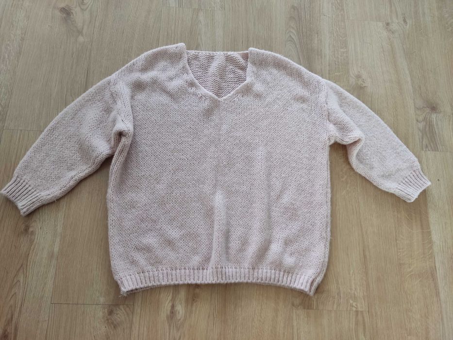 sprzedam sweter pudrowy róż