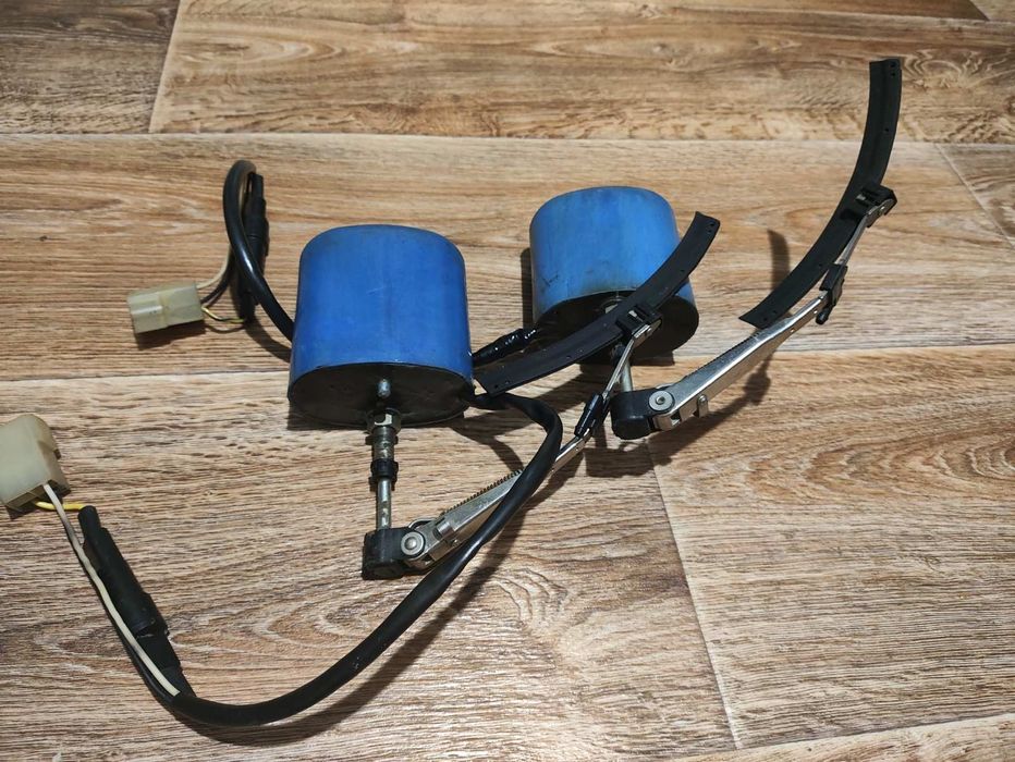 Склоочисники фар Нива нові