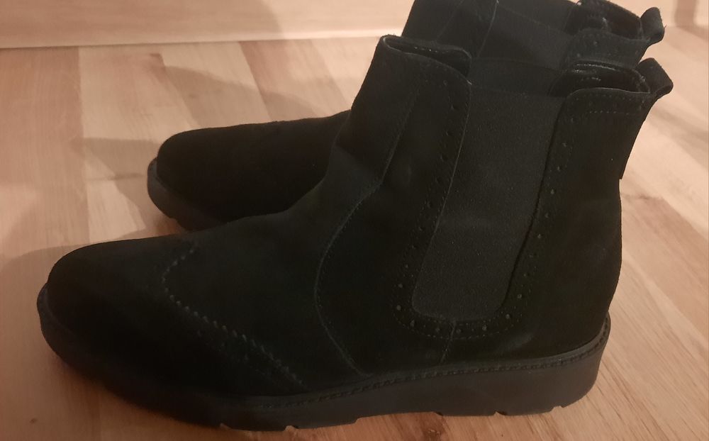 ESPRIT botki sztyblety zamszowe 40