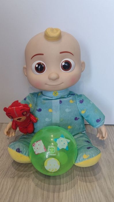 Zestaw Cocomelon JJ interaktywna lalka + świecącą piłka