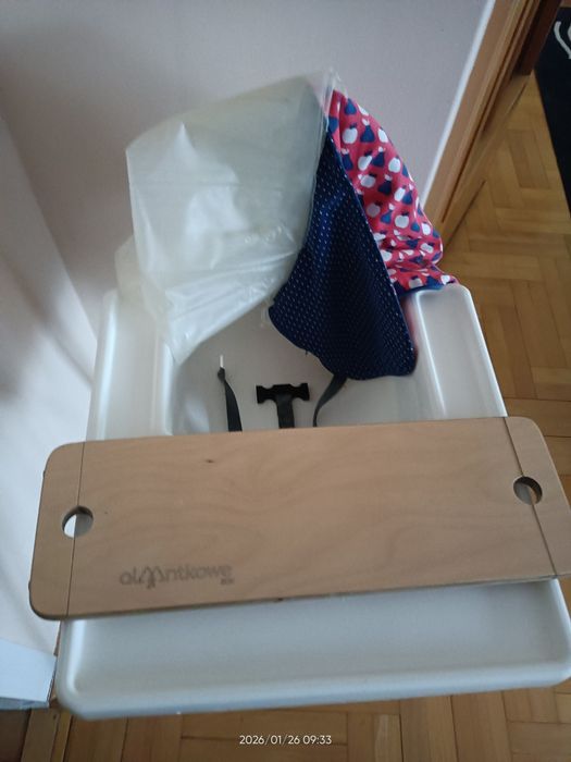 Stołeczek do karmienia