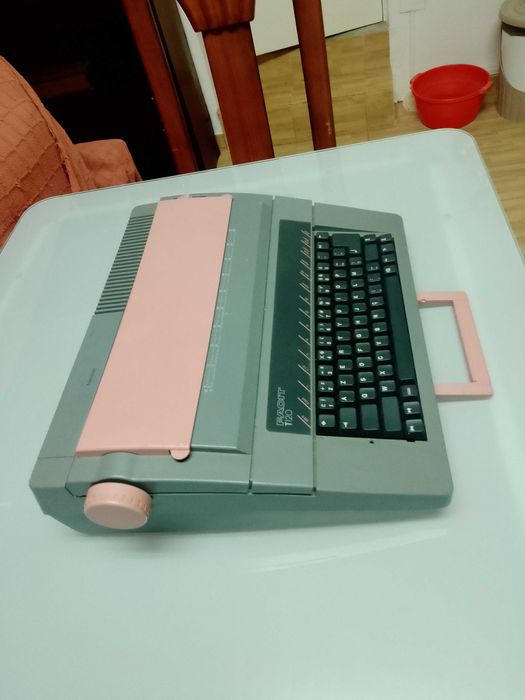 Máquina de escrever FACIT T 120 ótimo estado