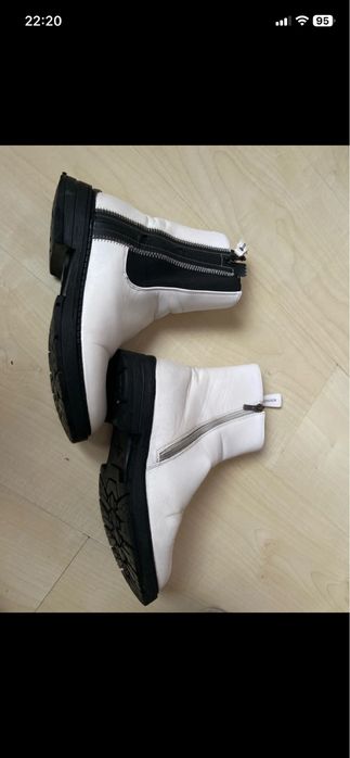 Buty damskie troche uzywane dlatego taka cenna