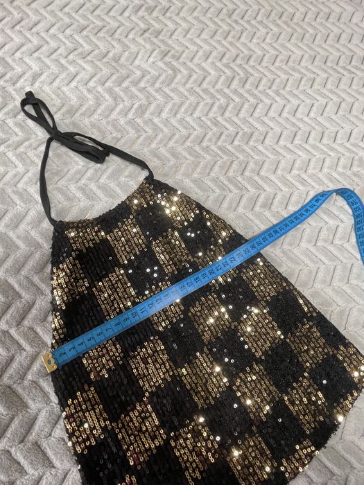 Топ в паєтках