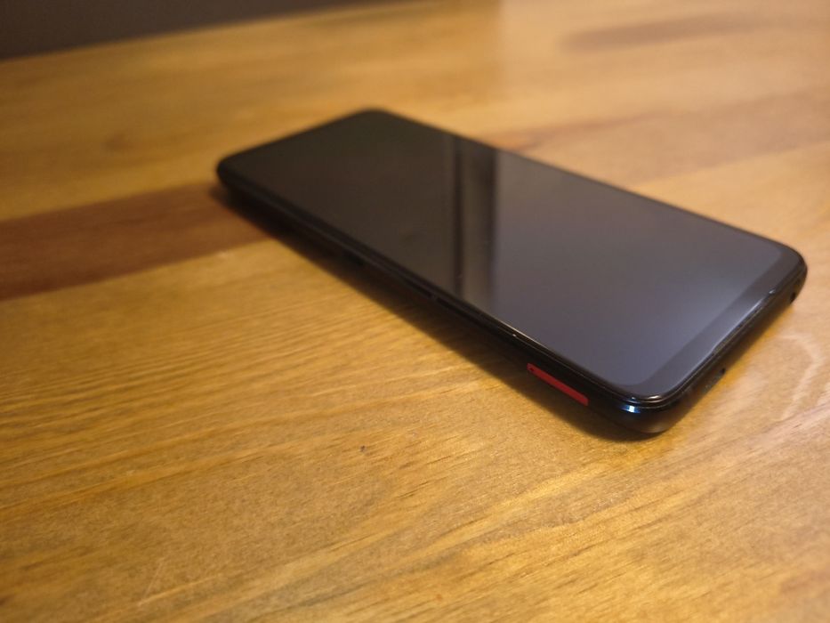 Asus rog phone 6 12/256
