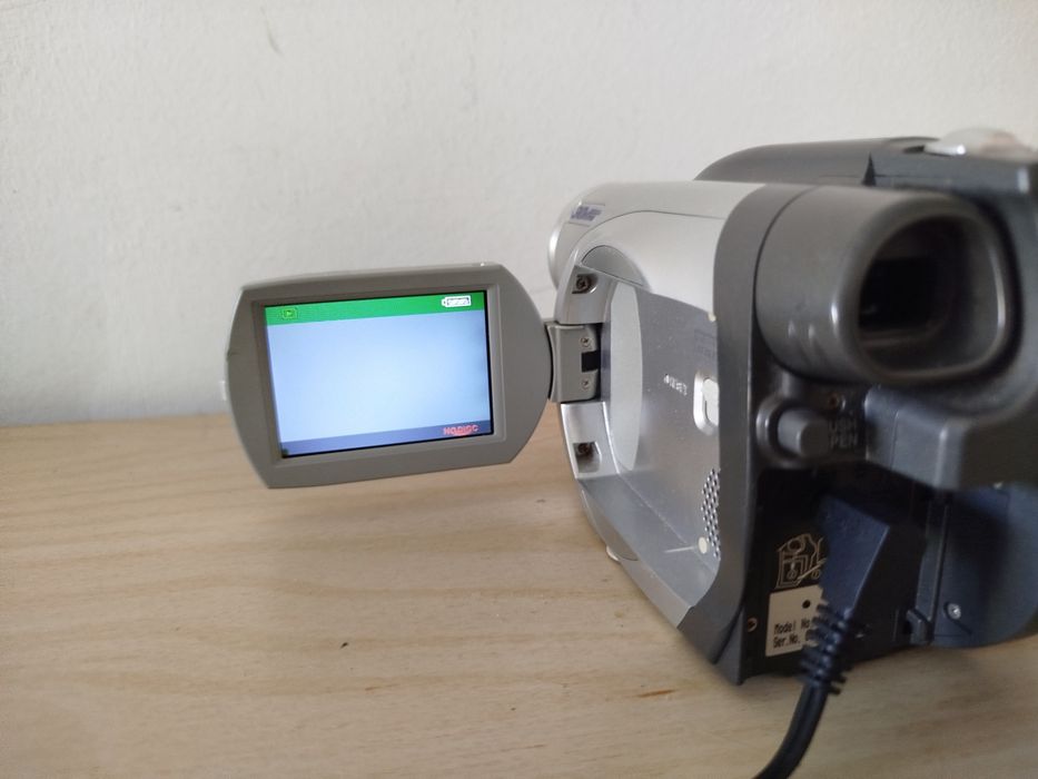 Panasonic VDR-D150 – Como Nova / Completa (Estética Y2K / Vintage)