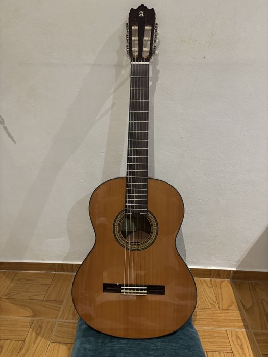 Guitarra Alhambra 3C 4/4 com saco alhambra