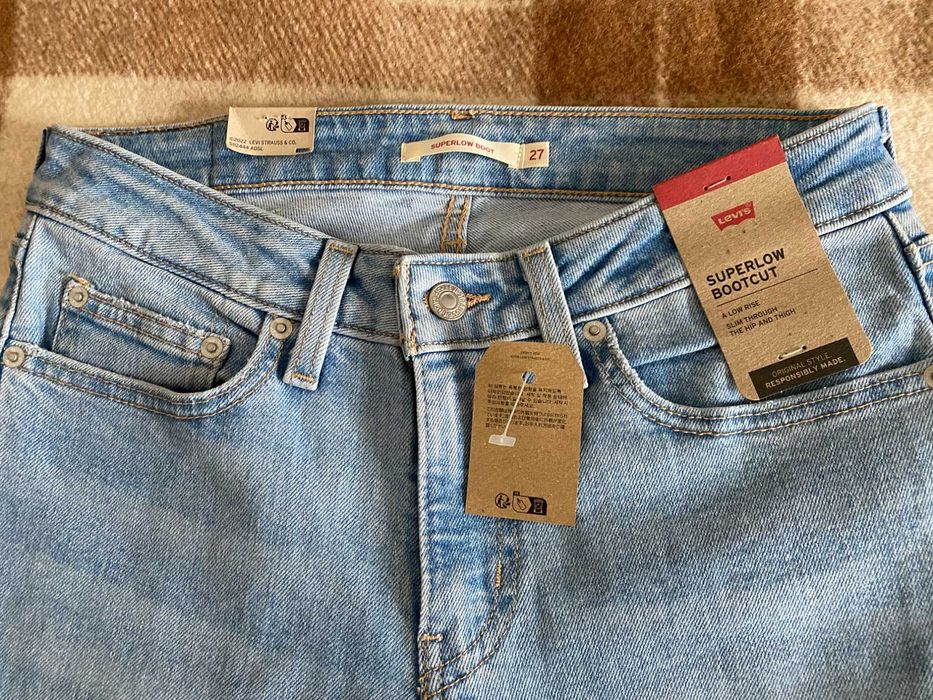 Ексклюзивні жіночі джинси Levi's® Superlow Bootcut Women's Jeans