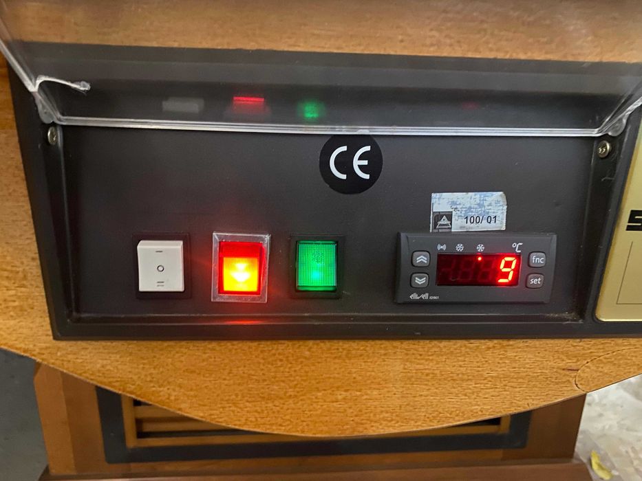 Ilha Buffet refrigerada Scaiola