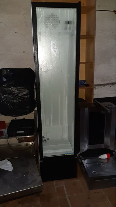 Вітрина холодильна