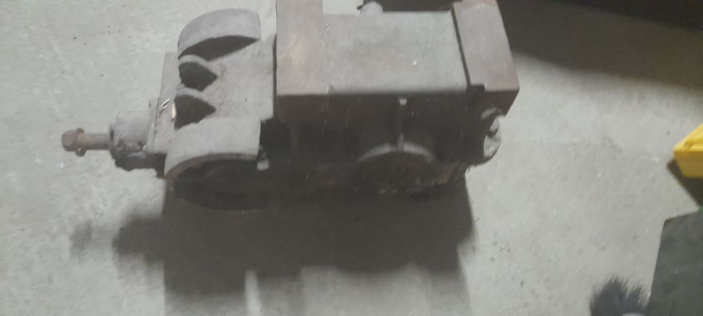 Przekładnia do otaczarki