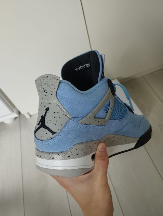 Jordan 4 UNC nowe