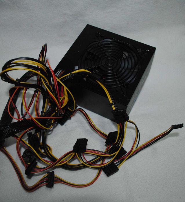 Thermaltake 630W