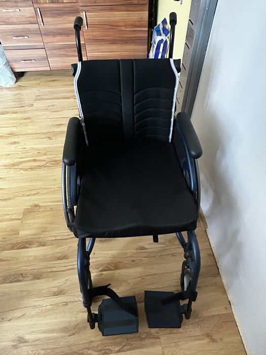 Sprzedam wozek inwalidzki Xenon2 model Quickie