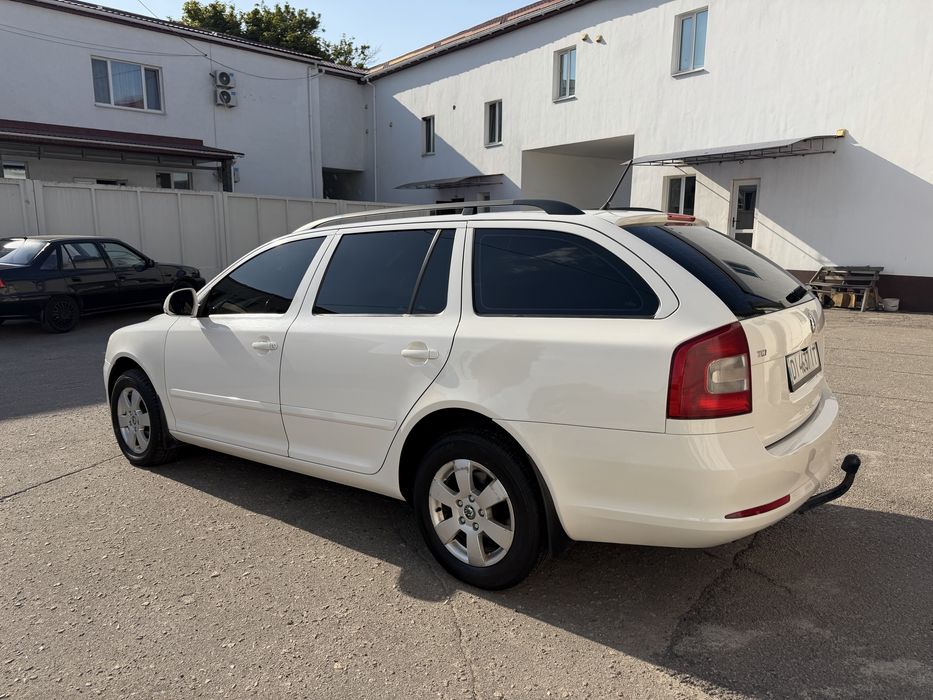 SKODA OCTAVIA 2012 VIN TMBHE61Z5C2148478 фото оголошення 7 з 22