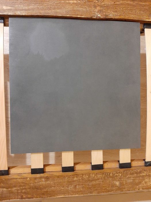 продам стильный серый (матовый)кафель НОВЫЙ  в упаковке Италия.