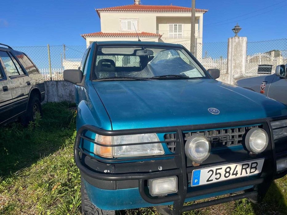 Opel Frontera 2.8