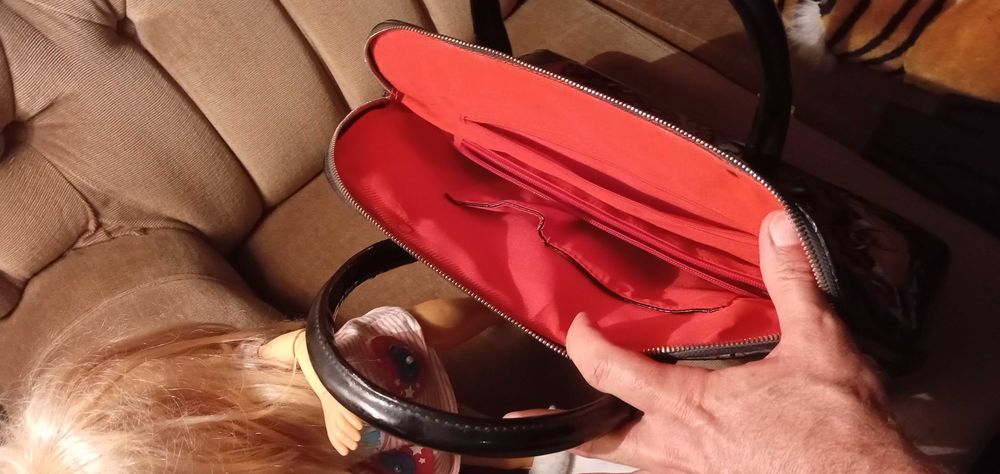 Mala Preta Amor Verniz Caprice-10E - Mala Amizade Mistako -5E Desde 3E