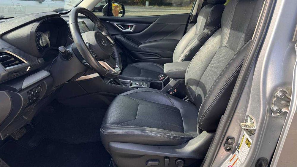Subaru Forester 2019 2,5 Автомат 68 т км пробег