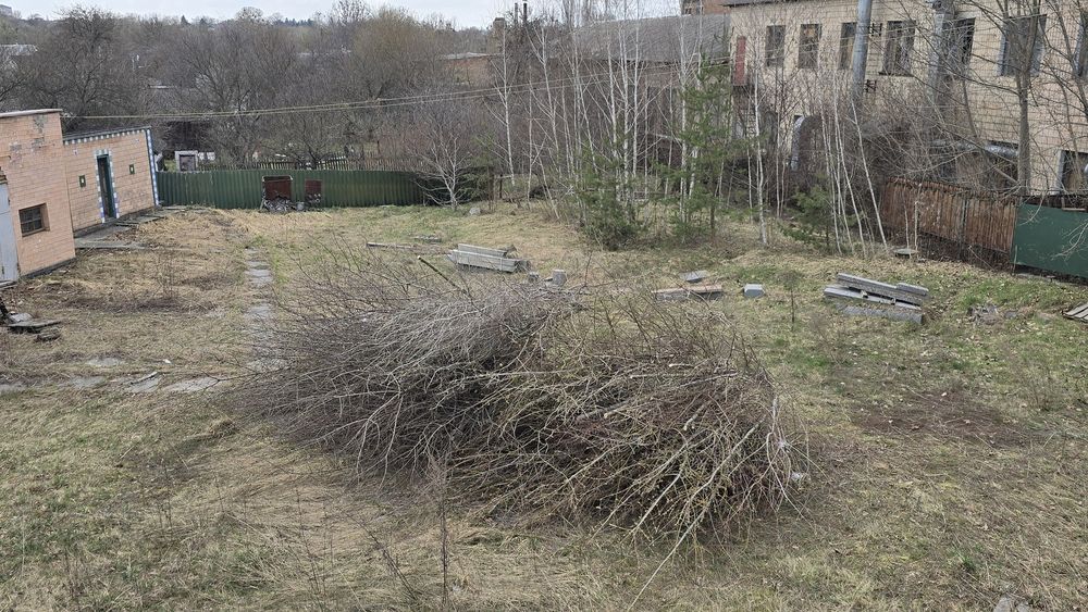 Продаж будівлі 452 м.кв. + 20,7 соток, Коростишів