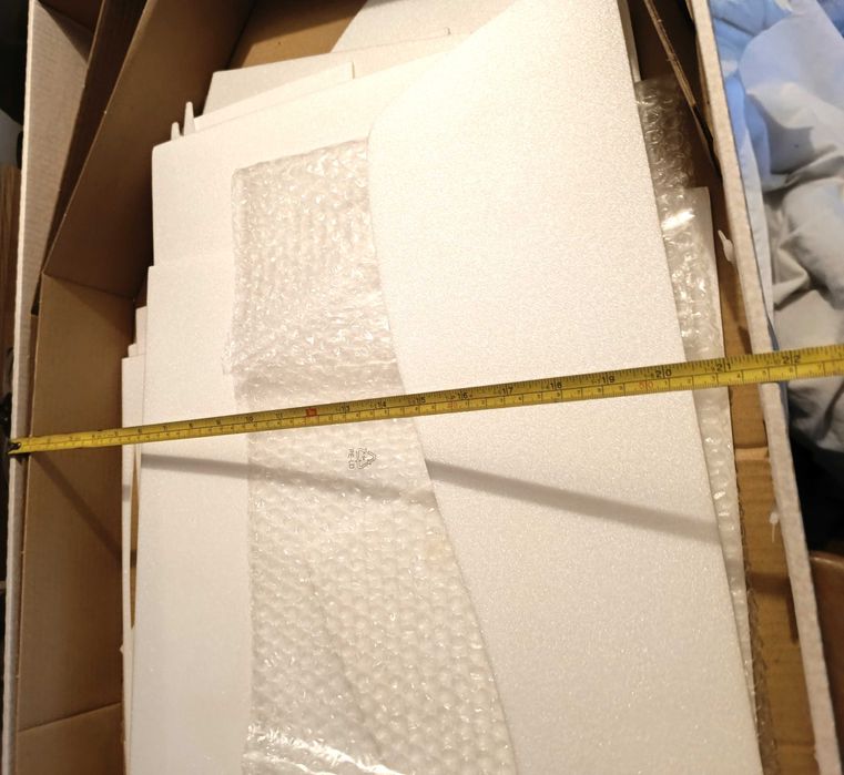 Caixa grande e peças para Avião de Aeromodelismo Pico-Jet da Pico Line