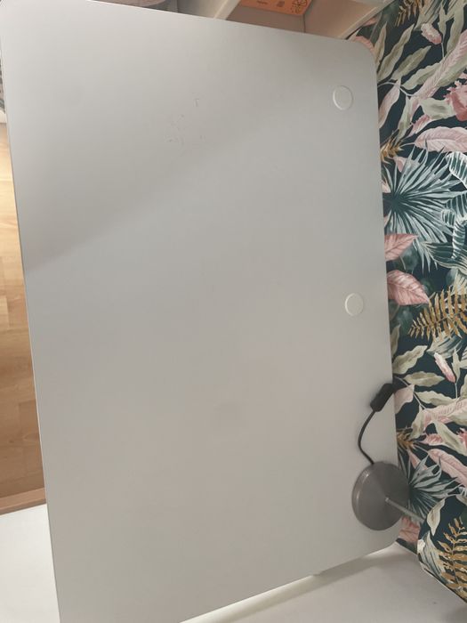 Secretaria elevatoria Relatera (ikea)