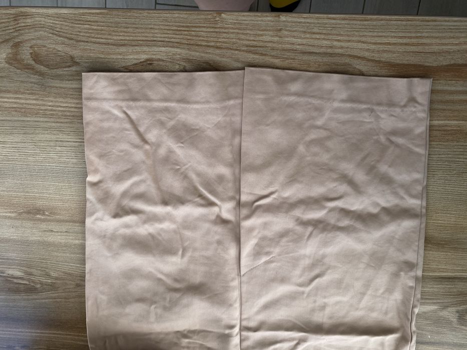 Бежева спідниця олівець