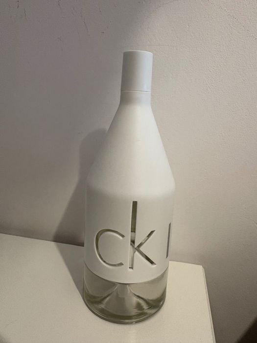 Perfumy Calvin Klein in2u him men flakon po perfumach butelka 150 ml