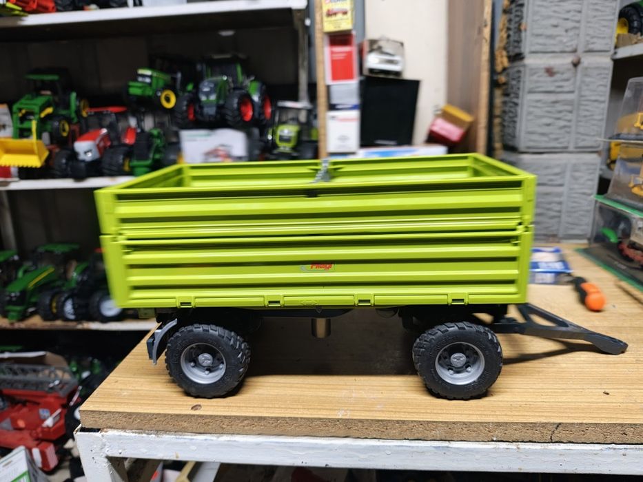 Bruder przyczepa fliegl