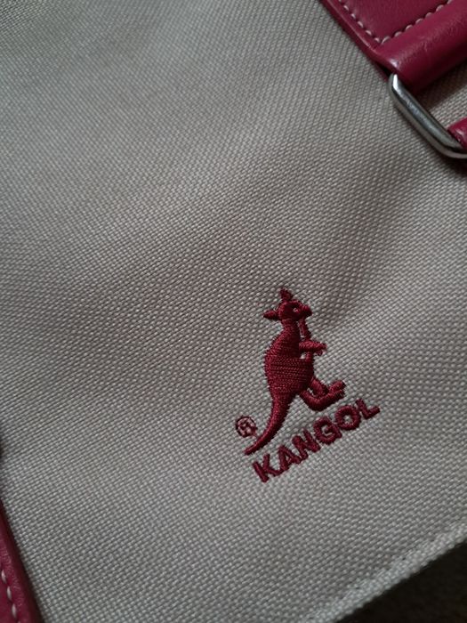 Torba na ramię większa niż A4