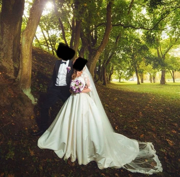 Suknia ślubna Pronovias Leslie