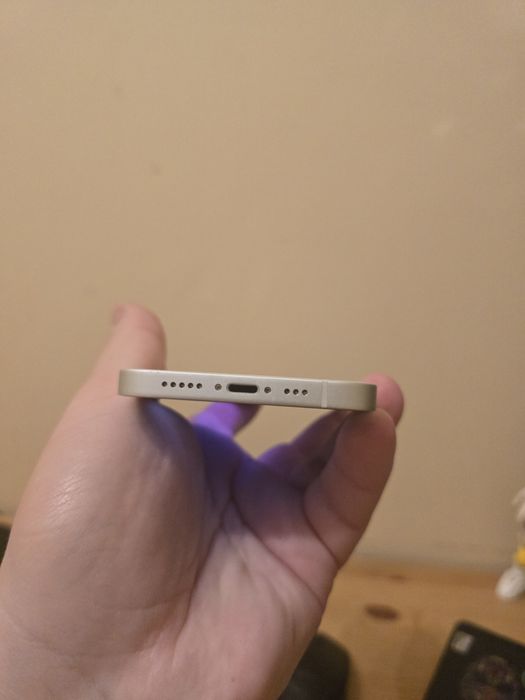 Iphone 12 64гб батарея 80%