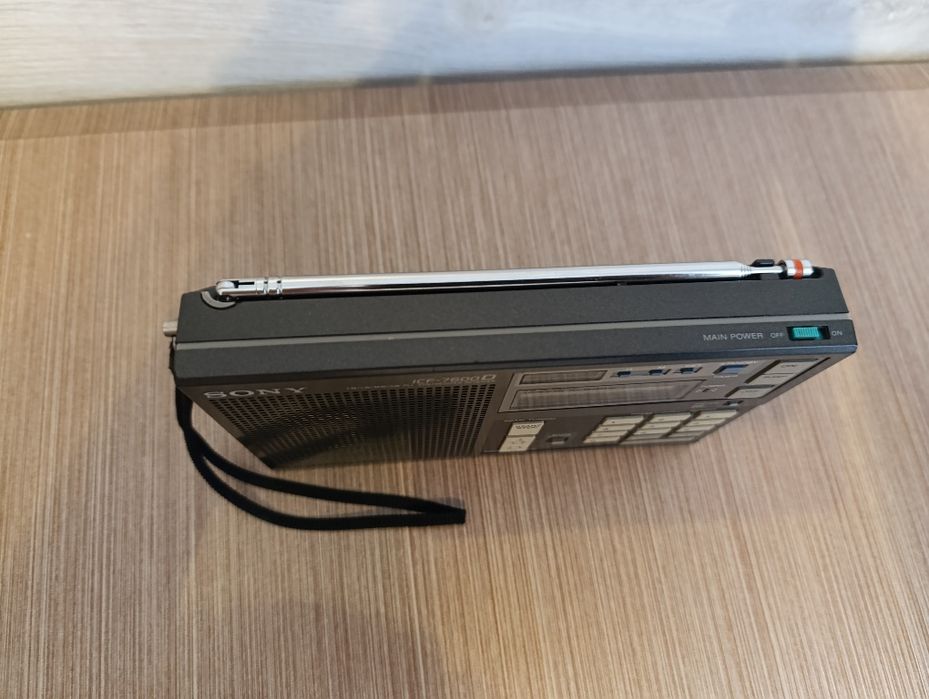 SONY ICF-7600D..