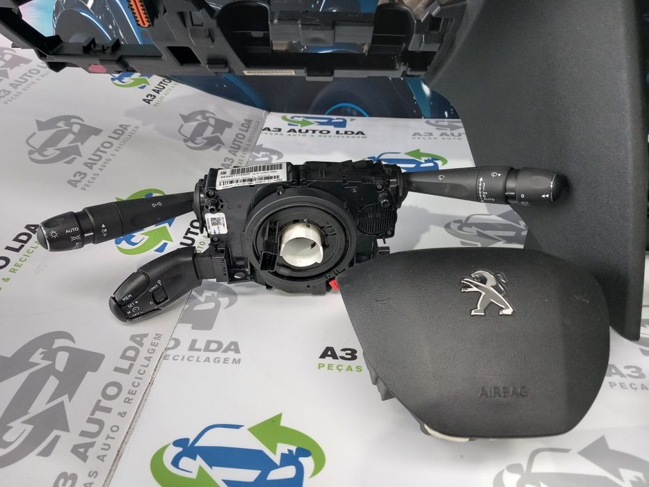Tablier em carbono com kit completo airbag Peugeot 208 - (15 a 20)