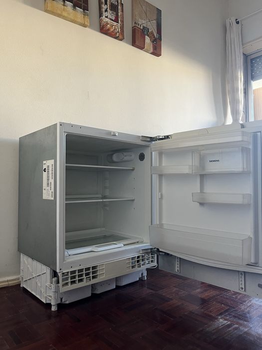 Frigorífico Siemens (baixo/compacto)