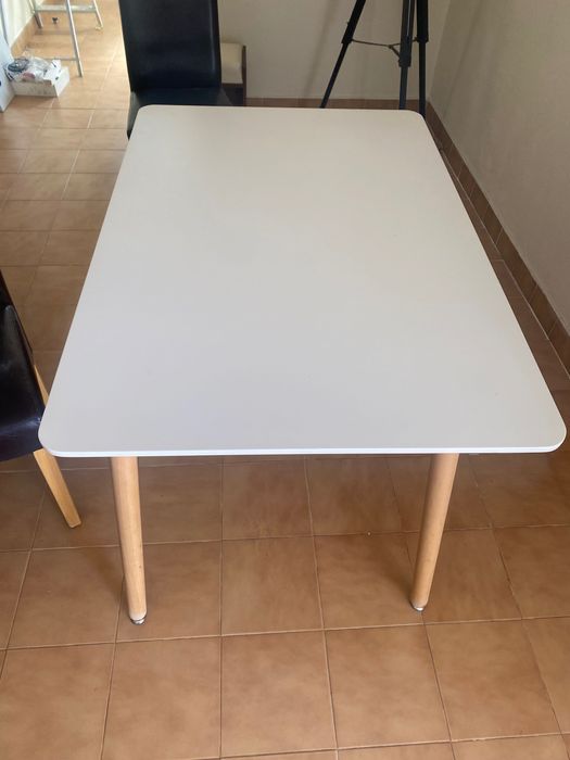 Mesa de jantar para sala