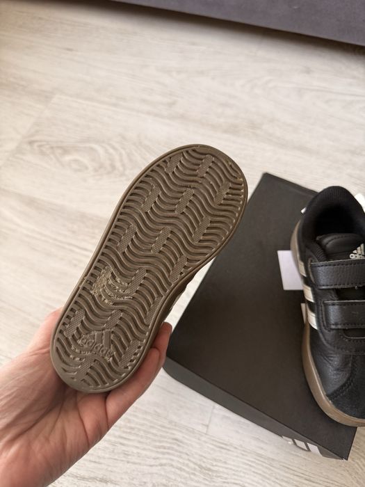 Adidas Court 3.0
