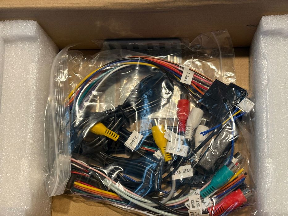 Radio samochodowe 2din 9” Android 14, 4/64 4x1.5Mhz 1280x720 Mali T720