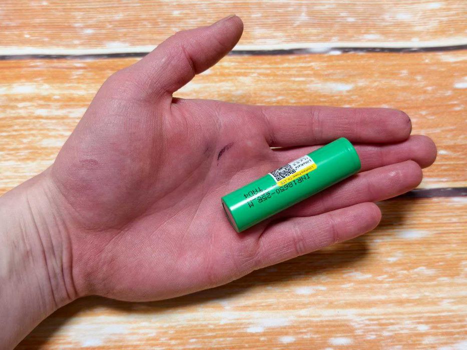 Акумулятор LiitoKala Lii 25R 2500 мА INR18650 25R 15A (20A)