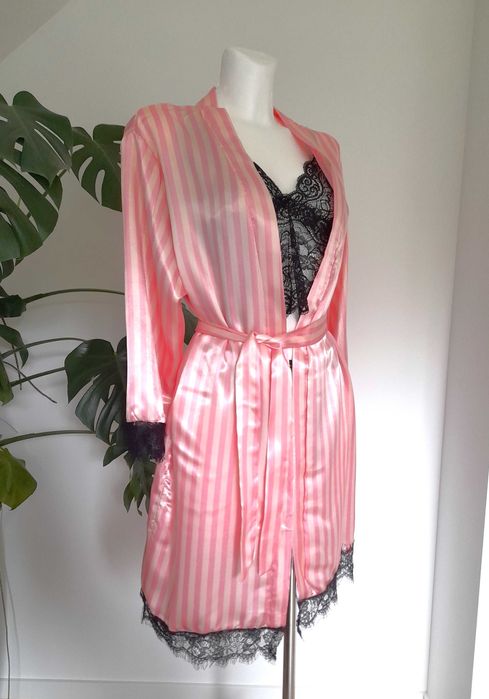 Elegancki komplet set zestaw do spania 4 częściowy piżama szlafrok top